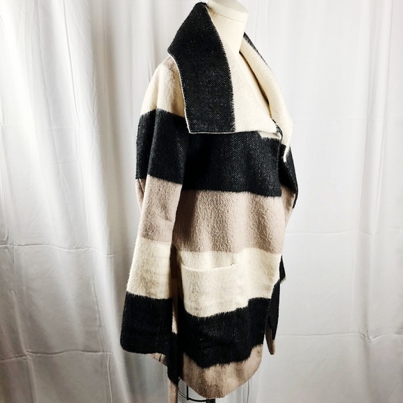 🌟HP🌟 H&M Divided Colorblock Wrap Coat - Picture 8 of 8